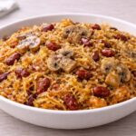 Тушеная капуста с грибами и фасолью